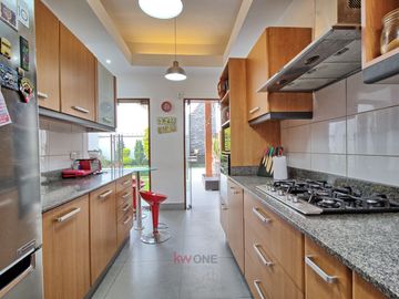 🔥 OCASIÓN: Preciosa Casa + Chalet en San Antonio – 🌳 Cerca a Todo en Zona Tranquila 🛋️