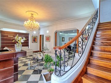 🔥 OCASIÓN: Preciosa Casa + Chalet en San Antonio – 🌳 Cerca a Todo en Zona Tranquila 🛋️