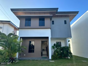 For Sale 103M 2 Storey Single Detached House & lot in San Andres Malvar Batangas Near Outlet LSS