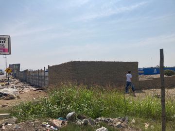 Gran Terreno de 3,805 m² en Venta – Panamericana Sur