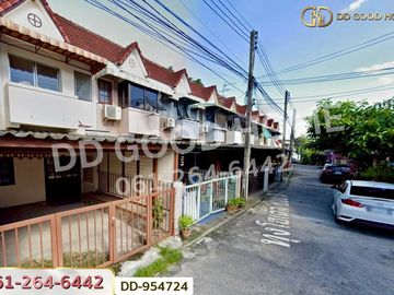 DD-954724 Townhouse Wat Ket, Thung Hotel Road, Chiang Mai, near Darawittayalai School