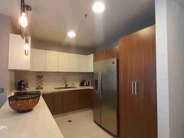 Venta Departamento Suite Amoblado, Sector Republica del Salvador, La Carolina
