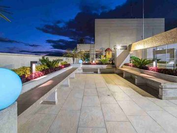 Venta Departamento Suite Amoblado, Sector Republica del Salvador, La Carolina