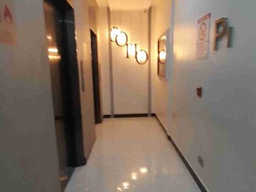 Venta Departamento Suite Amoblado, Sector Republica del Salvador, La Carolina