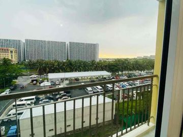 2 Bedroom Ready For Occupancy in Pasay Bay Area | Palm Beach West