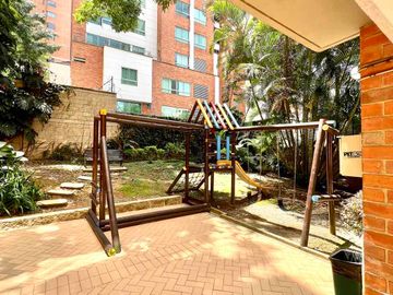 Apartamento en venta, Medellín-El Poblado-Santa María de Los Ángeles, mejor ubicacion y precio