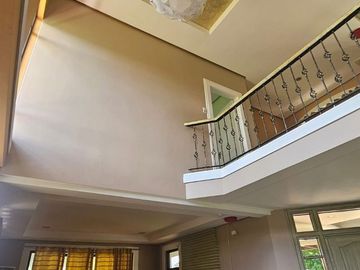 For sale: house and lot