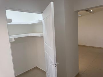 VENTA HERMOSA CASA COTO ANDALUCIA, PARQUE DE LA CASTELLANA