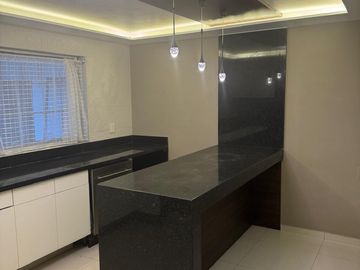 VENTA HERMOSA CASA COTO ANDALUCIA, PARQUE DE LA CASTELLANA