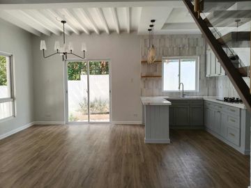 Windsor Heigths Tagaytay Newly renovated House for sale