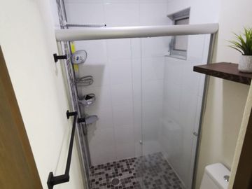 DEPARTAMENTO CON TERRAZA 2 RECS ZONA ITESO EN CONDOMINIO.