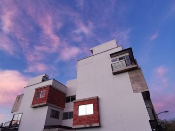 DEPARTAMENTO CON TERRAZA 2 RECS ZONA ITESO EN CONDOMINIO.