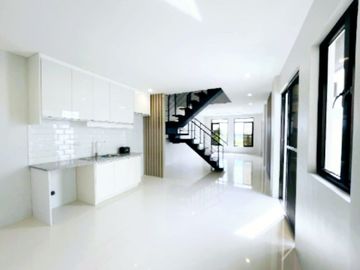 3-Storey 4-Bedroom Duplex House & Lot in Taytay