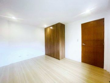 3-Storey 4-Bedroom Duplex House & Lot in Taytay