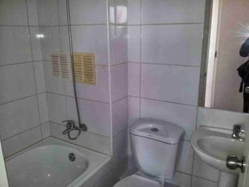 VENDE DEPTO 2D,2B,1 ESTACIONAMIENTO 50M2