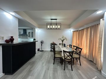 CLASSIC TIMELESS DESIGN AND WELL-MAINTAINED TOWN HOUSE IN NEW MANILA FOR SALE!!