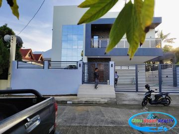For Sale Modern House in Royale Cebu Estate Consolacion Cebu