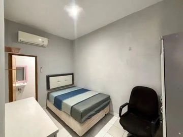 Rumah Kost Tebet 9 KT Dekat Stasiun Akses 2 Mobil