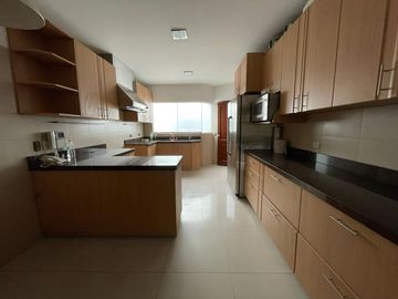 VENDO  LINDO PENTHOUSE DUPLEX EN CHACARILLA - SAN BORJA - 4 DORMITORIOS - 3 COCHERAS - FRENTE A PARQUE🌳