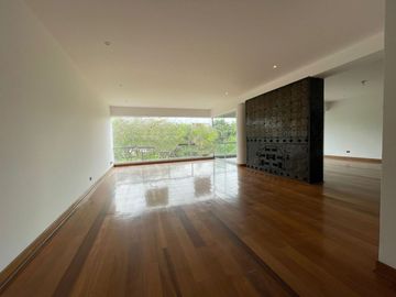 VENDO  LINDO PENTHOUSE DUPLEX EN CHACARILLA - SAN BORJA - 4 DORMITORIOS - 3 COCHERAS - FRENTE A PARQUE🌳