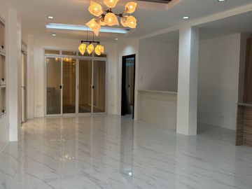Brandnew House and Lot For Sale w/ 5 Bedrooms w/ Toilet&Bath - 2 Car Garage w/ Swimming Pool Located in San Isidro Cainta-JV2