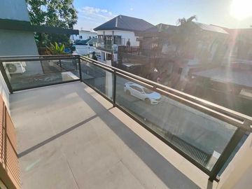 Brandnew House and Lot For Sale w/ 5 Bedrooms w/ Toilet&Bath - 2 Car Garage w/ Swimming Pool Located in San Isidro Cainta-JV2
