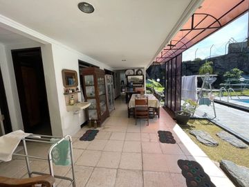 Dijual Rumah Kupang Indah Ada kolam renang