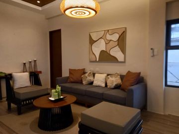 House & Lot For Sale in Tagaytay City-MC