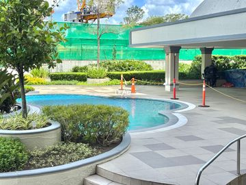 Aspen Tower Alabang Filinvest 3Bedroom w/Parking 221SQM. Good deal New Furnished Big Cut Ayala Alabang Condo For Sale near Palms Pointe BGC Makati