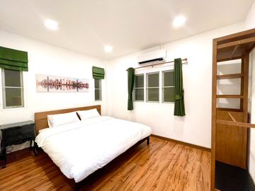 For sale: 3 pool villas in Huay Yai on a 1 rai 200 sq.wah land plot, Nong Prue Subdistrict, Bang Lamung District, Chonburi Province