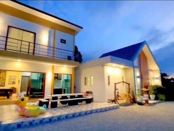 For sale: 3 pool villas in Huay Yai on a 1 rai 200 sq.wah land plot, Nong Prue Subdistrict, Bang Lamung District, Chonburi Province