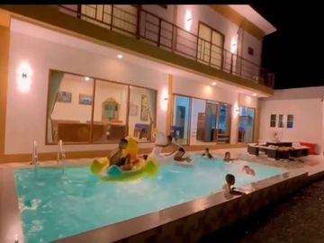 For sale: 3 pool villas in Huay Yai on a 1 rai 200 sq.wah land plot, Nong Prue Subdistrict, Bang Lamung District, Chonburi Province