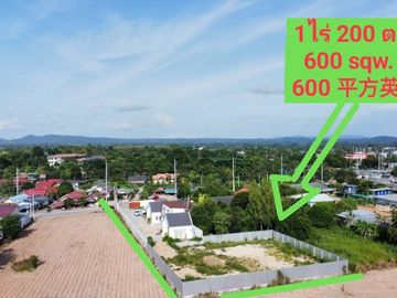 For sale: 3 pool villas in Huay Yai on a 1 rai 200 sq.wah land plot, Nong Prue Subdistrict, Bang Lamung District, Chonburi Province