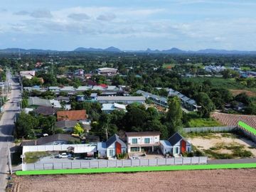 For sale: 3 pool villas in Huay Yai on a 1 rai 200 sq.wah land plot, Nong Prue Subdistrict, Bang Lamung District, Chonburi Province