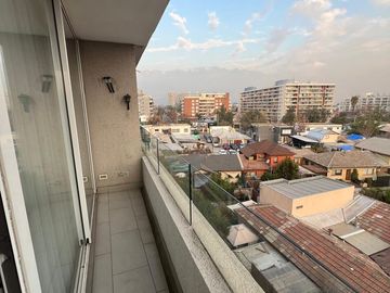 Vendo Depto en Los Barbechos 100, Las Condes