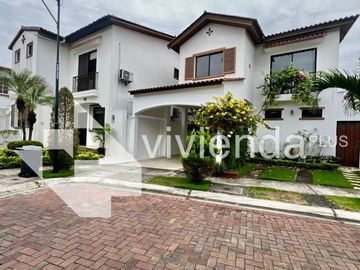 Casa en Venta Terranostra Via La Costa Al Lado de Costalmar Shopping