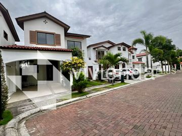 Casa en Venta Terranostra Via La Costa Al Lado de Costalmar Shopping