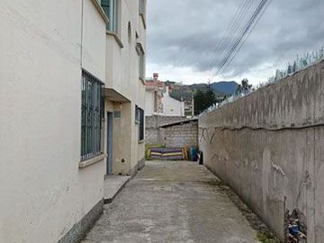 Venta de casa rentera en Otavalo ciudadela Chachimbiro