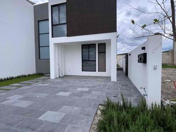 Casa en nueva en Venta en La Valenciana:  el residencial más bonito de León, Guanajuato.