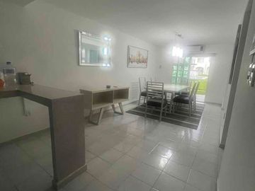 CASA EN VENTA EN GEOPINOS VERACRUZ CON 4 RECÁMARAS EN CLUSTER CON ALBERCA Y JARDIN $1,700,000 (SOLO CRÉDITOS BANCARIOS Y REC PROPIOS)