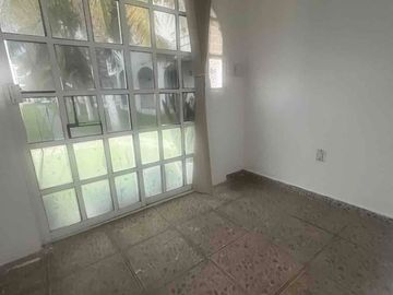 CASA EN VENTA EN GEOPINOS VERACRUZ CON 4 RECÁMARAS EN CLUSTER CON ALBERCA Y JARDIN $1,700,000 (SOLO CRÉDITOS BANCARIOS Y REC PROPIOS)
