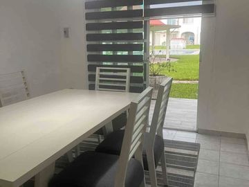 CASA EN VENTA EN GEOPINOS VERACRUZ CON 4 RECÁMARAS EN CLUSTER CON ALBERCA Y JARDIN $1,700,000 (SOLO CRÉDITOS BANCARIOS Y REC PROPIOS)