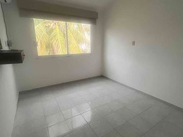 CASA EN VENTA EN GEOPINOS VERACRUZ CON 4 RECÁMARAS EN CLUSTER CON ALBERCA Y JARDIN $1,700,000 (SOLO CRÉDITOS BANCARIOS Y REC PROPIOS)