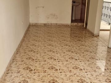 Venta Casa de 4 Niveles independientes Sector Samaria-Pereira