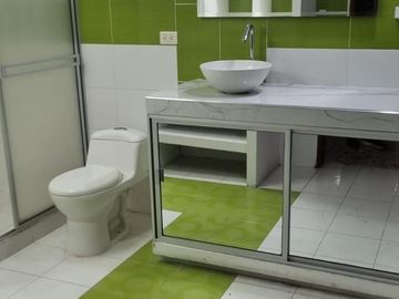 Venta Casa de 4 Niveles independientes Sector Samaria-Pereira