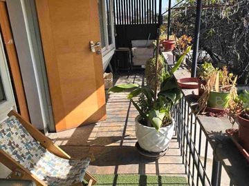 🏡 Se Vende Hermosa Casa de 2 Pisos – Comuna de Recoleta
📍 A pasos del Metro Einstein – Excelente conectividad 4D 2B