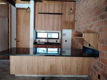 Casa Tipo Loft con Tecnologia Biotermica Sustentable en Coto Privado