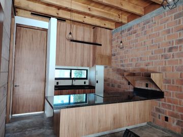 Casa Tipo Loft con Tecnologia Biotermica Sustentable en Coto Privado