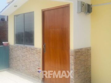 Venta De Casa De 4 Pisos Cerca A Avenidas Principales En Bertello - Cercado De Lima
