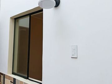 Venta De Casa De 4 Pisos Cerca A Avenidas Principales En Bertello - Cercado De Lima